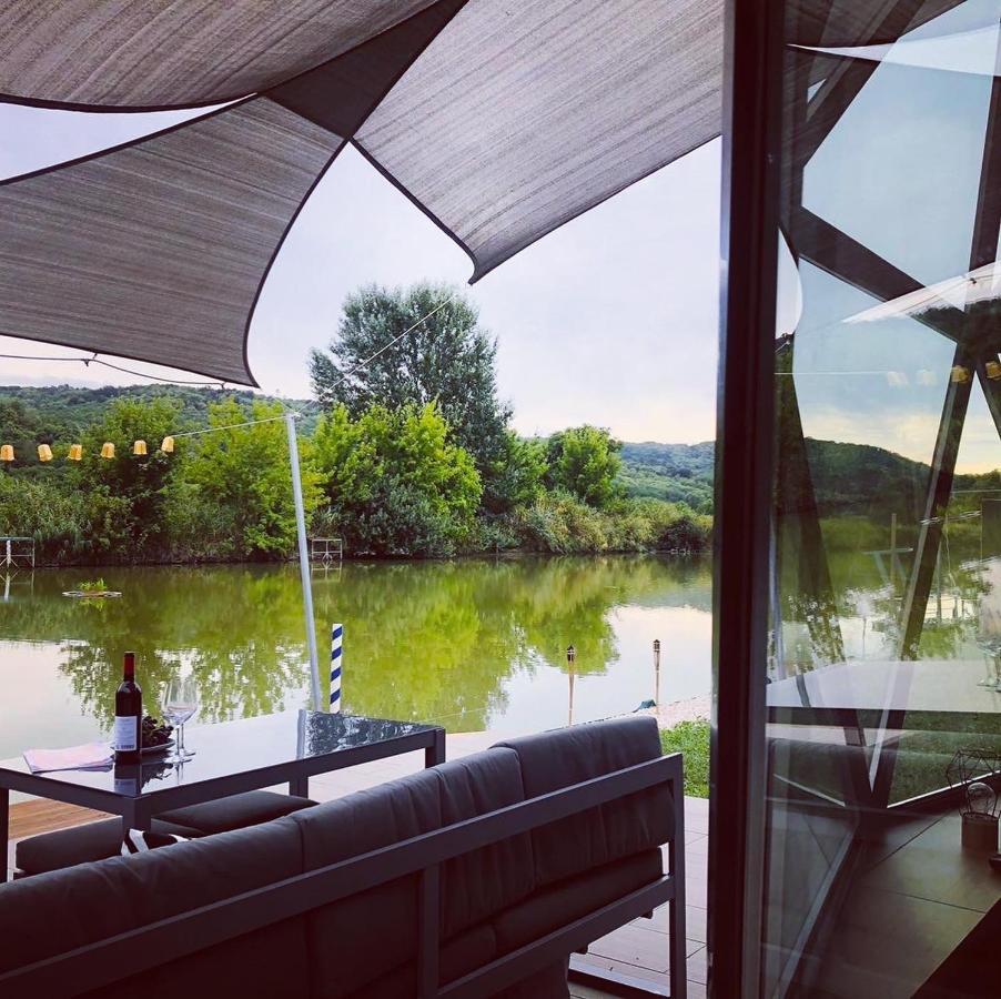 Domeglamping At Fishinglake Ságvár 외부 사진