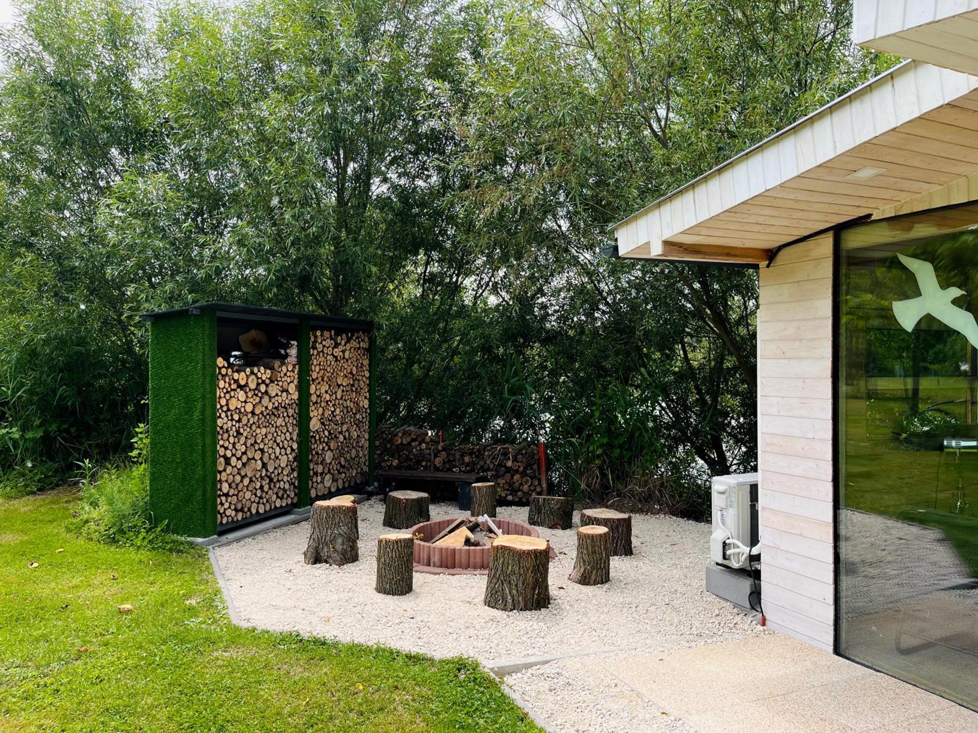 Domeglamping At Fishinglake Ságvár 외부 사진